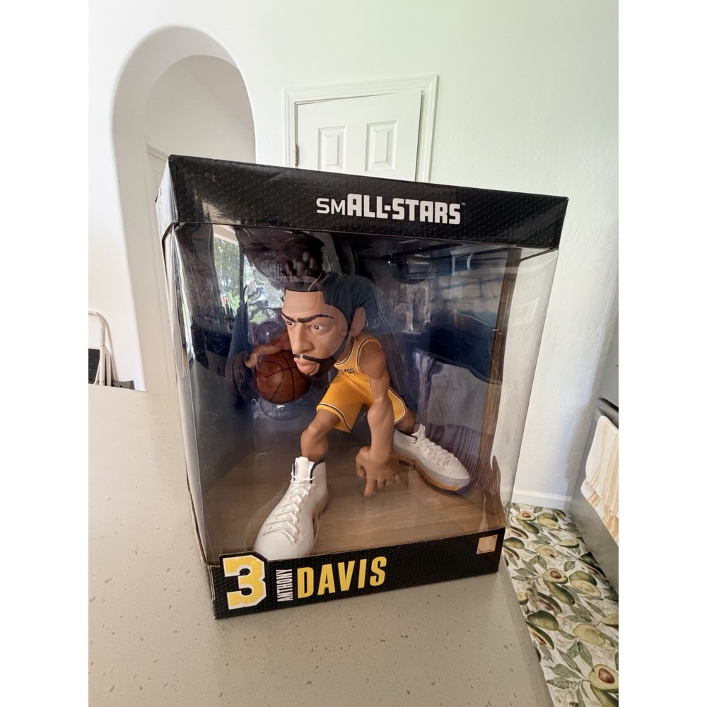 NBA smALL-STARS Anthony Davis #3 Lakers Limited Edition Figure 2020 Collectible